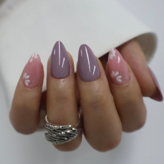 Maniye Sweet Daisy Press On Nails
