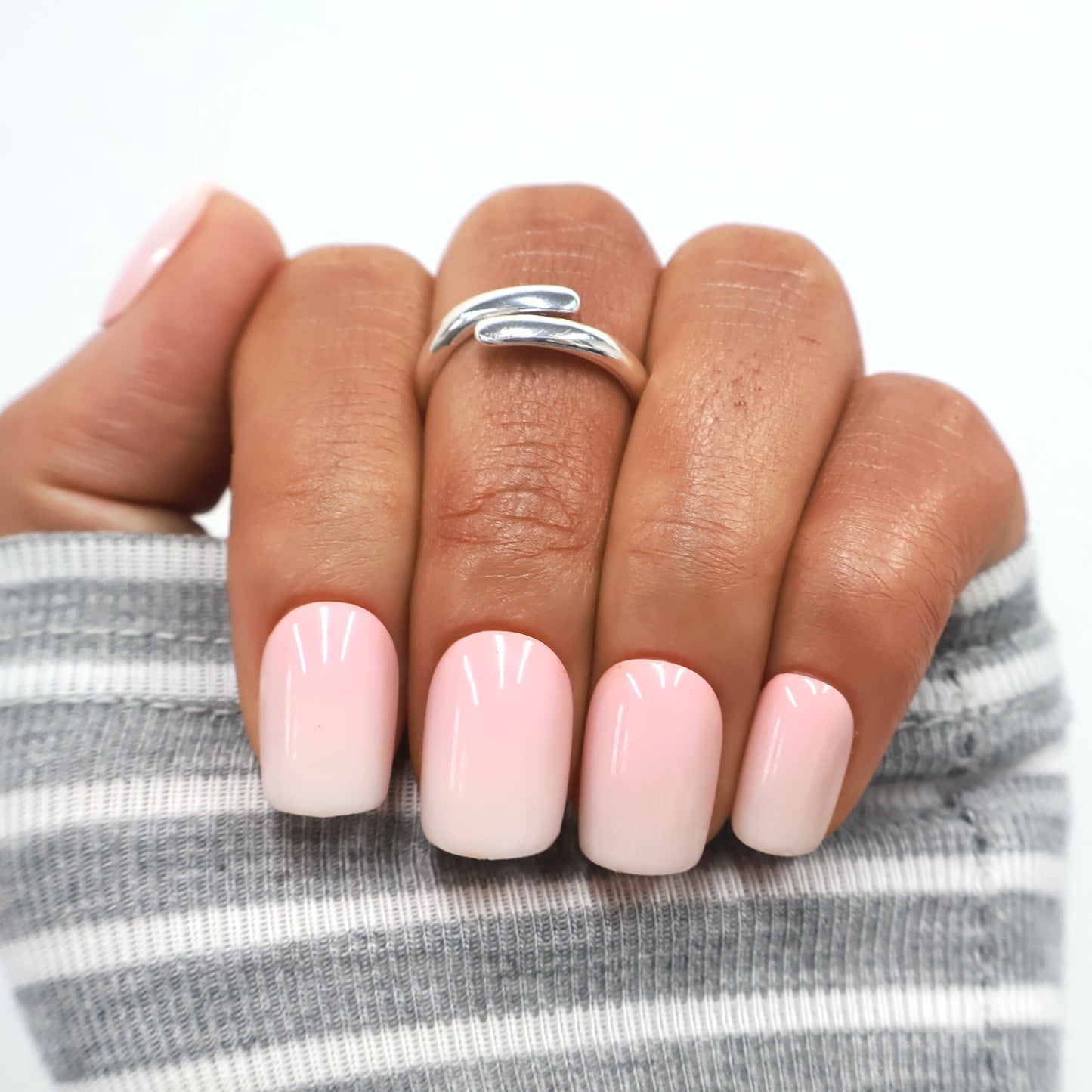 Maniye Mochi Pink Ombre Press On Nails