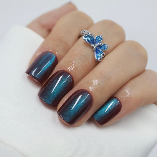 Maniye Shadow Emerald Cat Eye Press On Nails