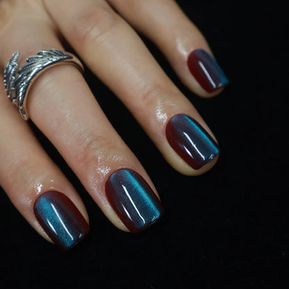 Maniye Shadow Emerald Cat Eye Press On Nails