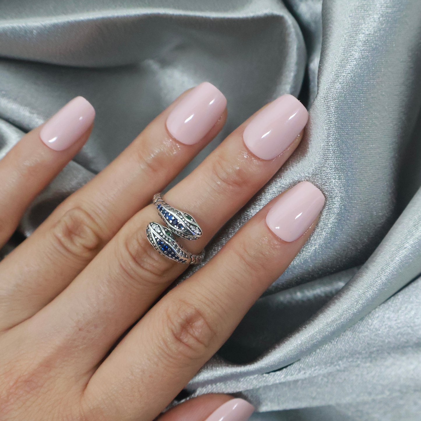 Maniye Ballet Slippers Press On Nails