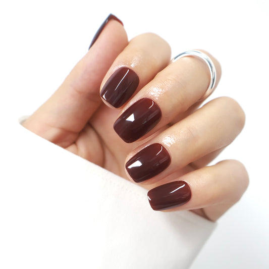 Maniye Oxblood Burgundy Press On Nails