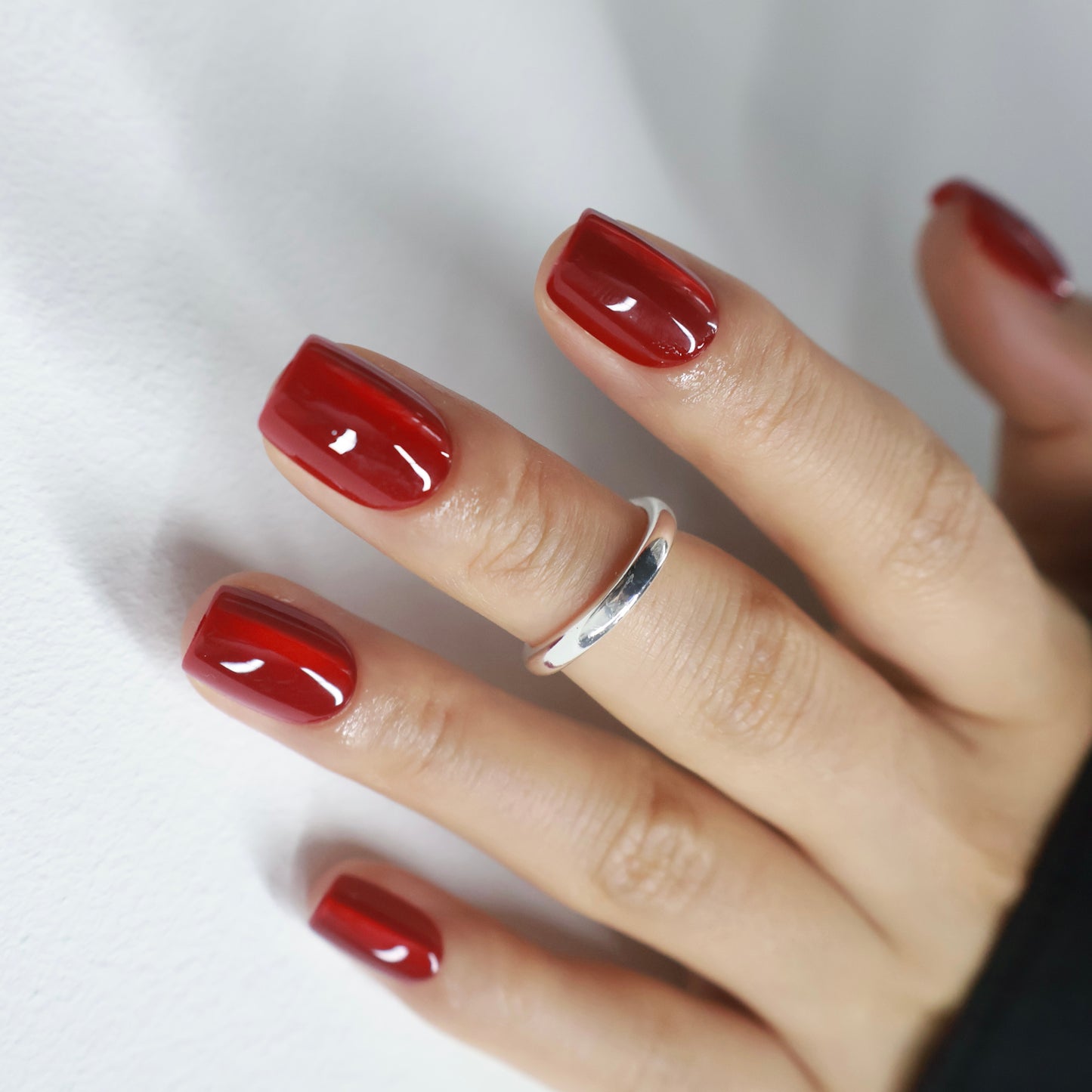 Maniye Ruby Silk Metallic Red Press On Nails