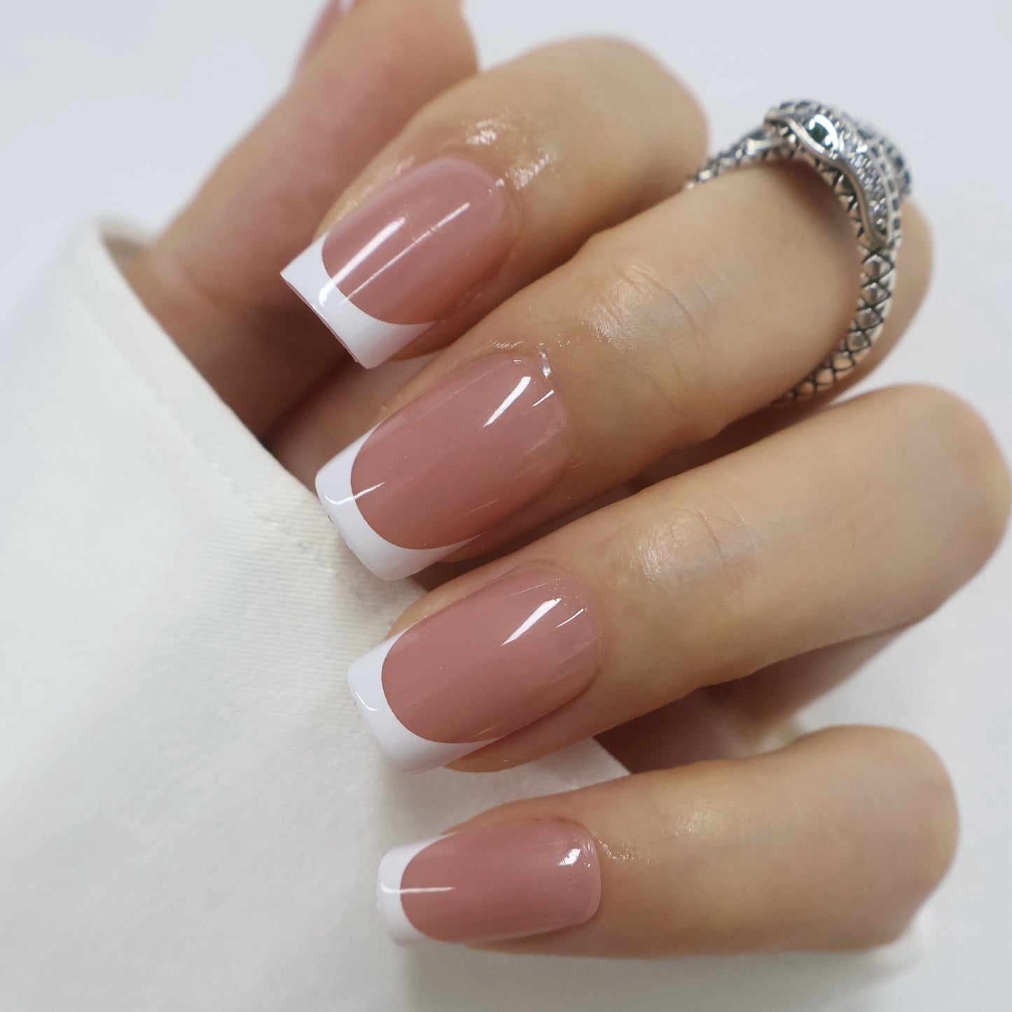 Maniye Amalfi French Press On Nails