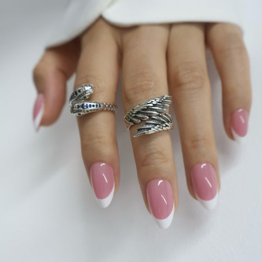 Maniye Barely Pink French Tip Nails
