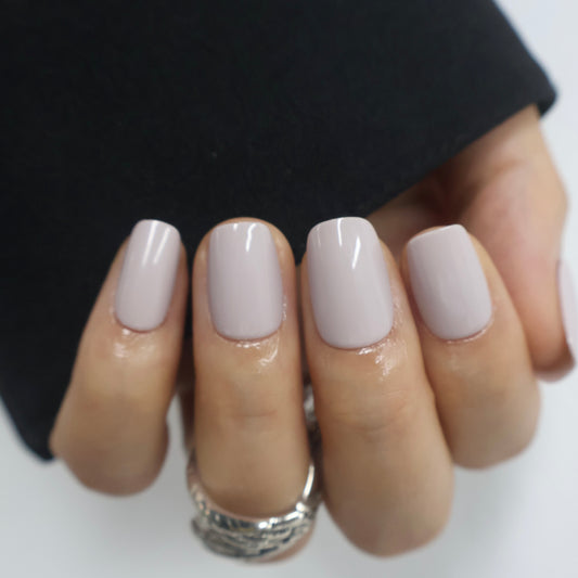 Maniye Quiet Luxury Greige Press On Nails