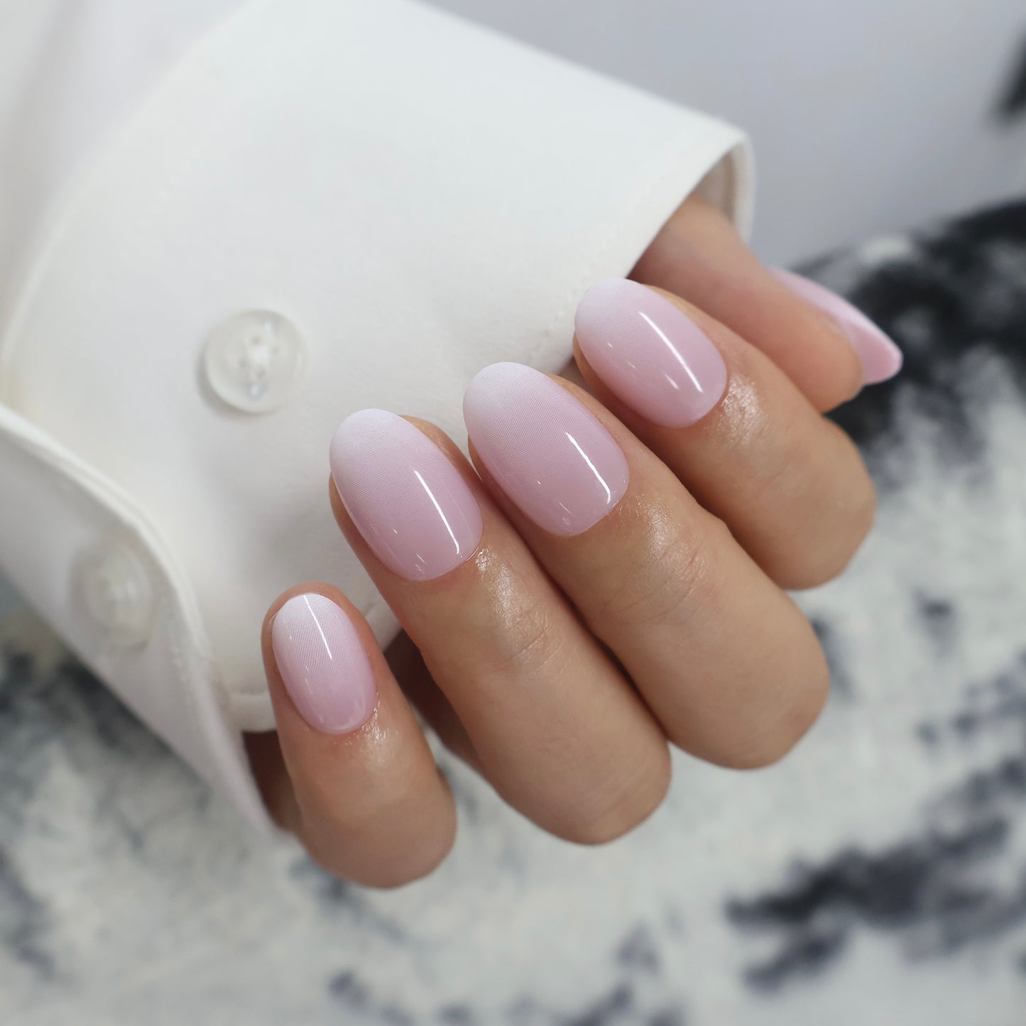 Pink white ombré oval