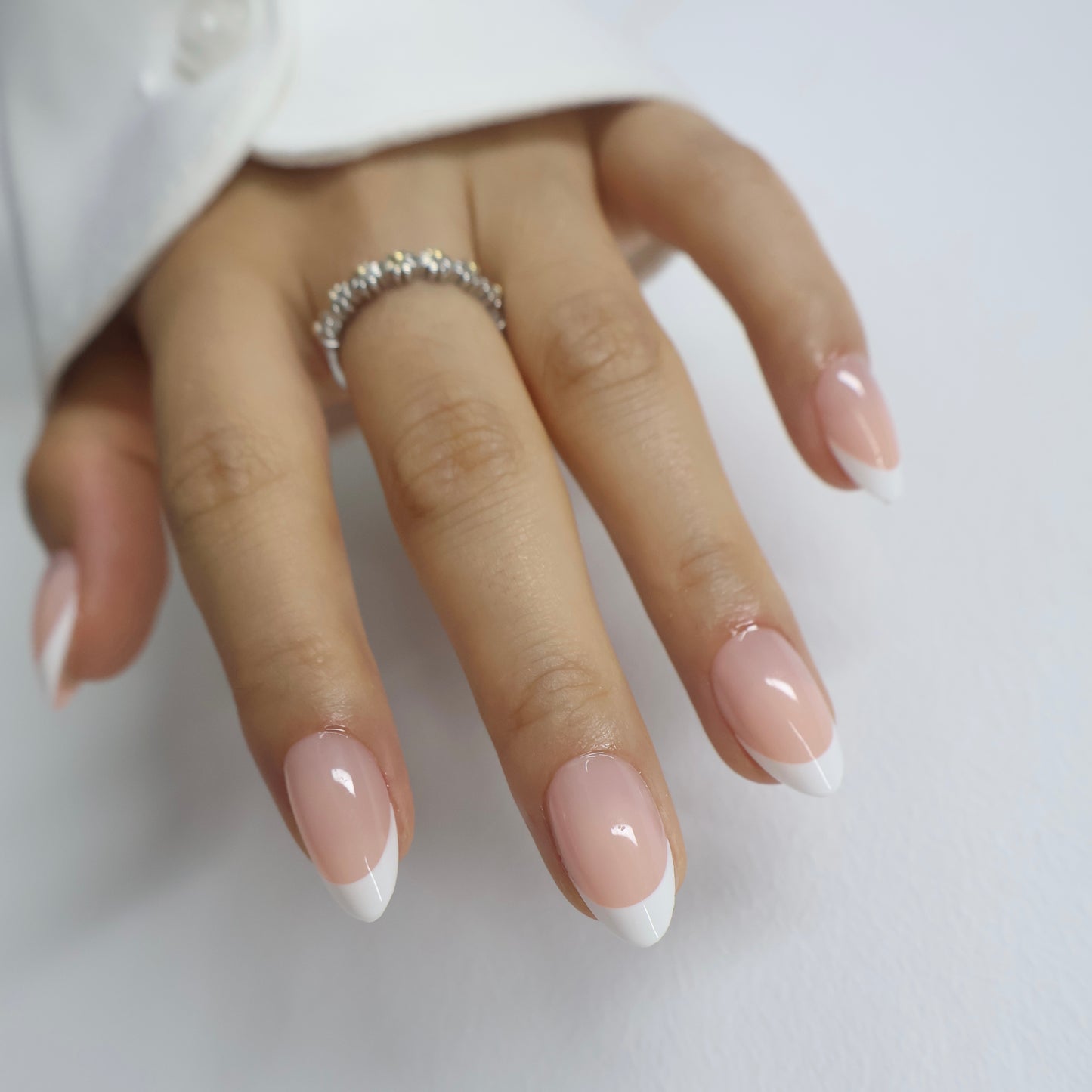 Classic 90s French Tip Press on Nails