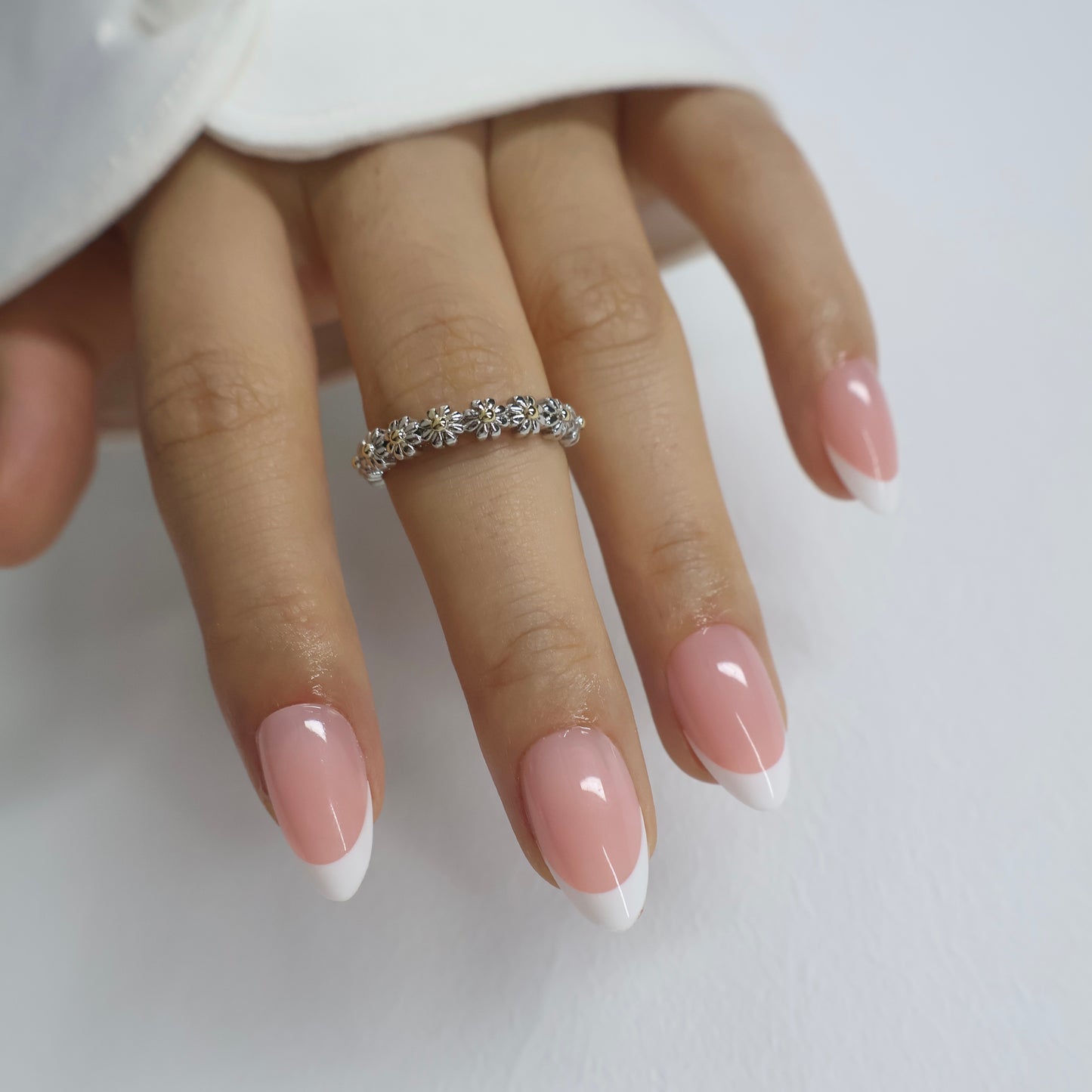 Maniye Classic French Press On Nails