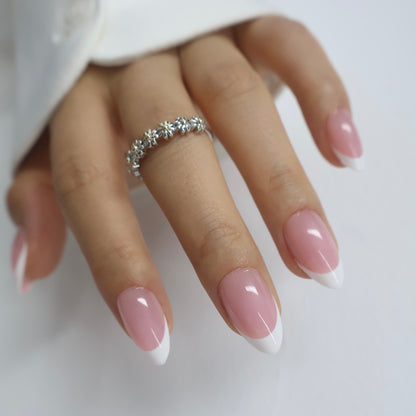 Effortless Manicures for the Modern Muse.