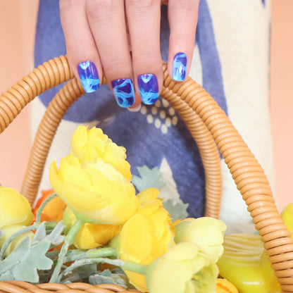 Maniye Ocean Wave Marble Press On Nails