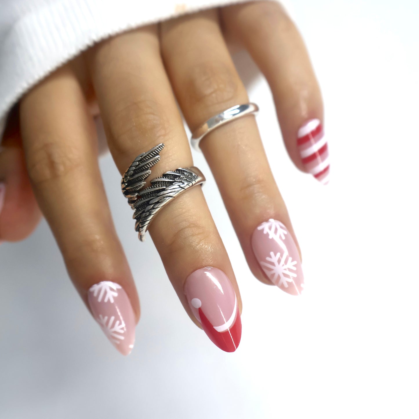 Classic Christmas Snowflake Red French Press-On Nails