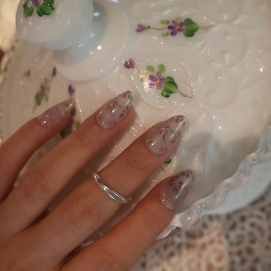Vintage Lavender Floral Almond Press-On Nails