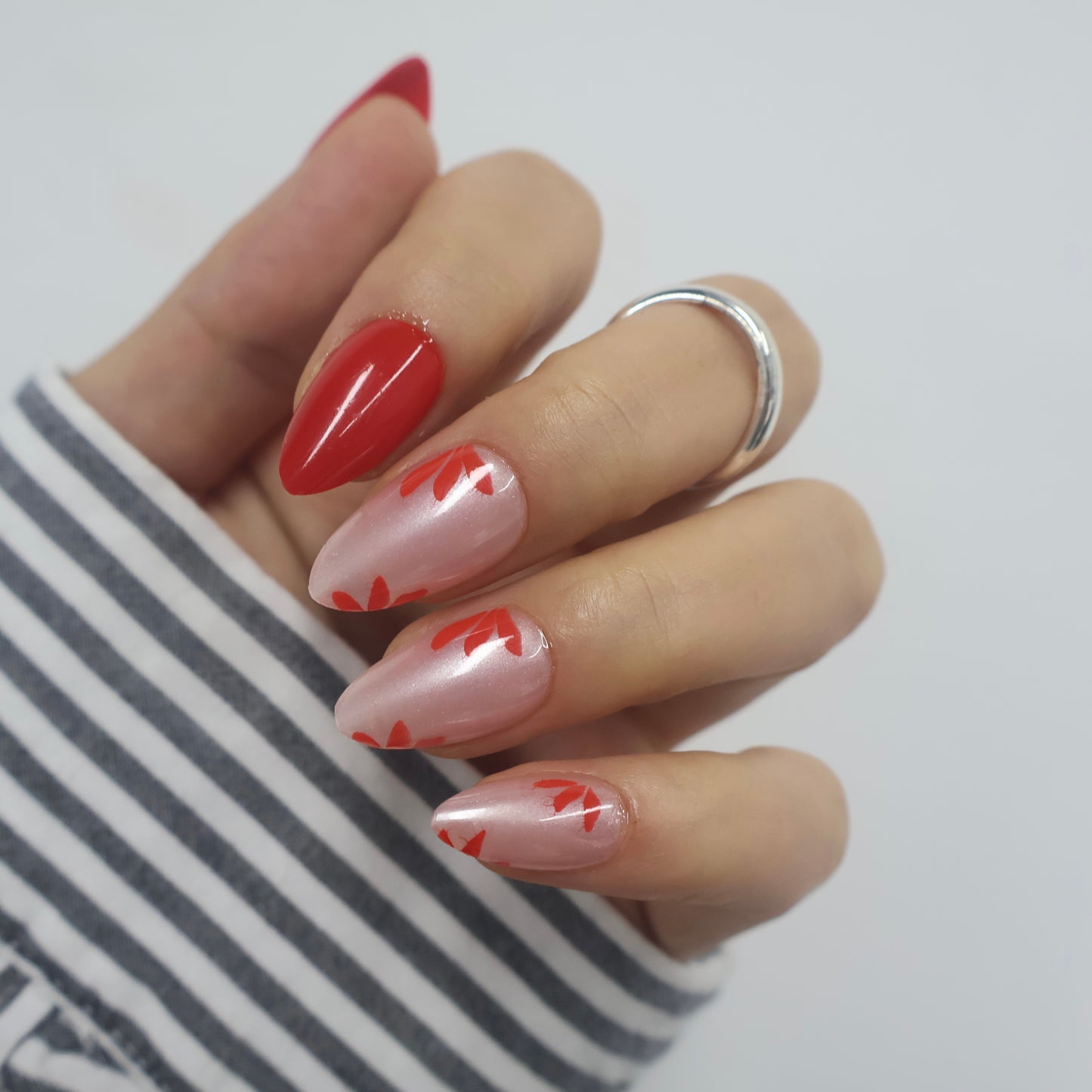 Red Floral Pearl Press On Nails