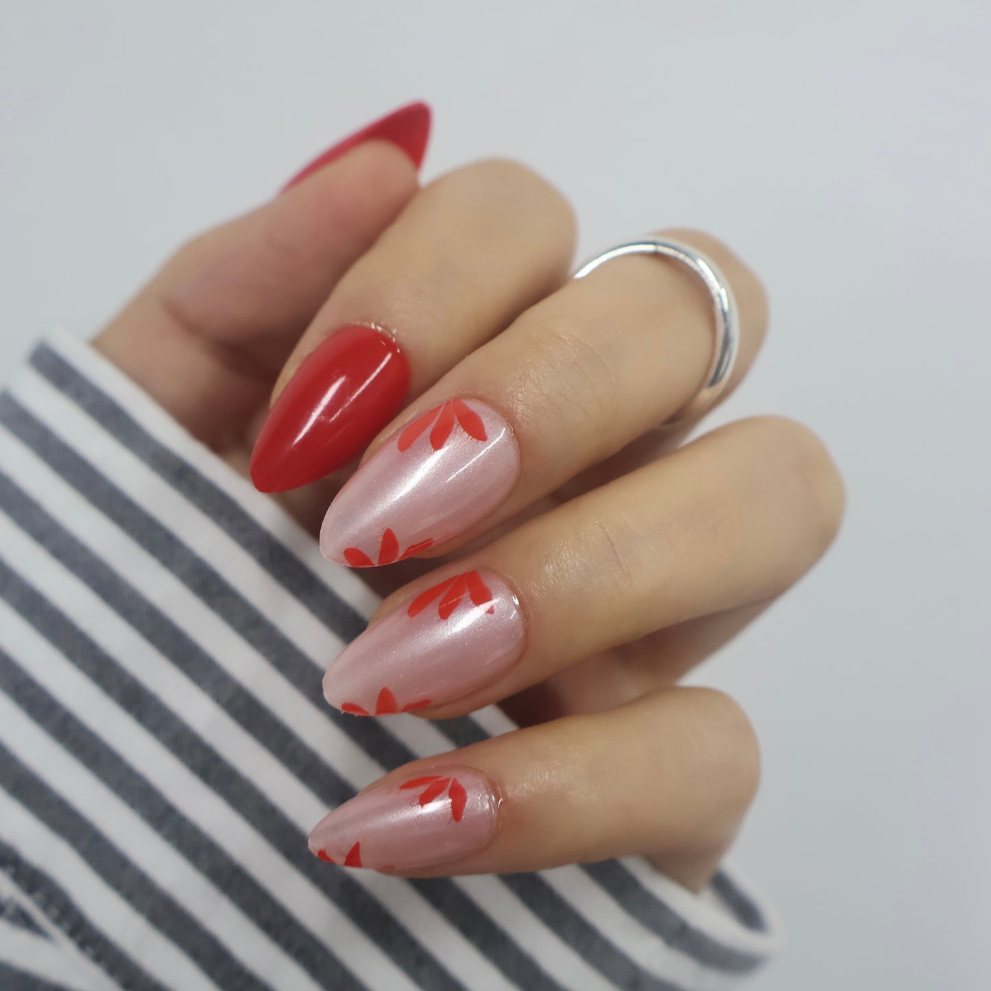Red Floral Pearl Press On Nails