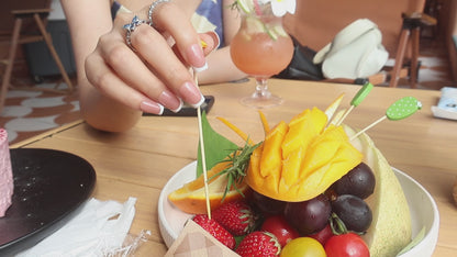 Maniye Amalfi French Press On Nails