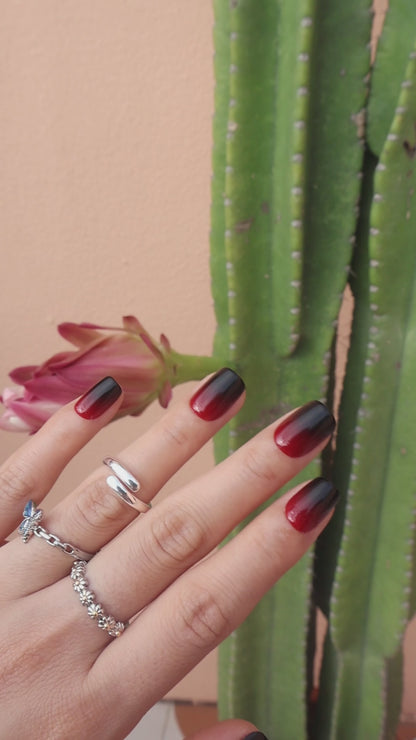 Maniye Crimson Twilight Red Black Ombre Press On Nails