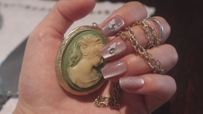 Champagne Velvet Butterfly Press-On Nails